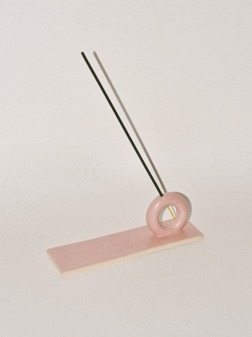 Jae Polgar Circle Incense Holder (Pink)