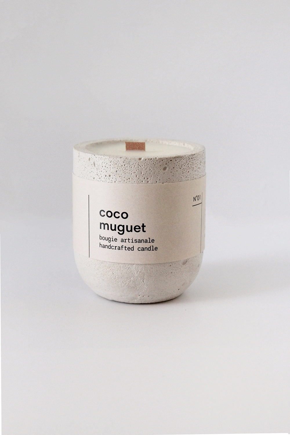 Esser Candle (Lily of the Valley and Coconut)